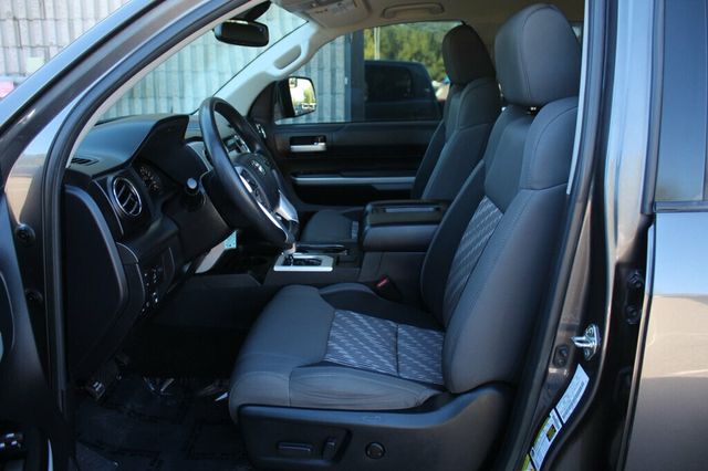 2018 Toyota Tundra TSS SR5 W/ NAVIGATION, BRAND NEW TIRES - 22906287 - 21