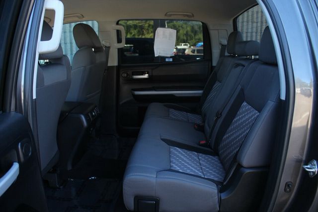 2018 Toyota Tundra TSS SR5 W/ NAVIGATION, BRAND NEW TIRES - 22906287 - 25