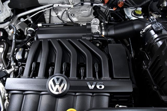 2018 Volkswagen Atlas 3.6L V6 SE 4MOTION - 22898572 - 19