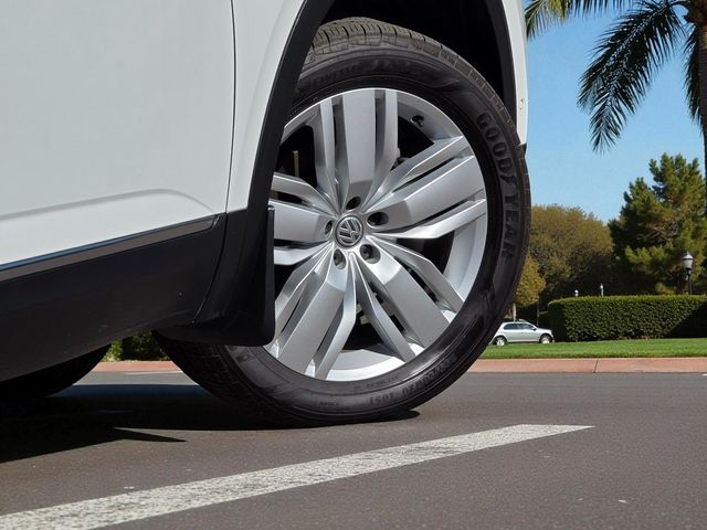 2018 Volkswagen Atlas 3.6L V6 SEL Premium 4MOTION - 22937408 - 6