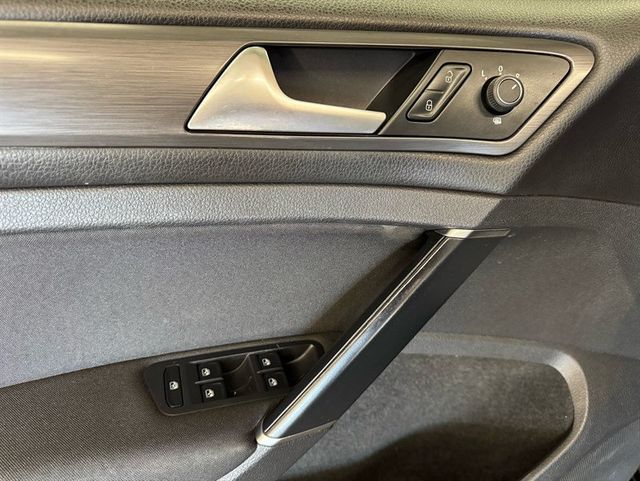 2018 Volkswagen Golf TSI S 6A - 22934115 - 11
