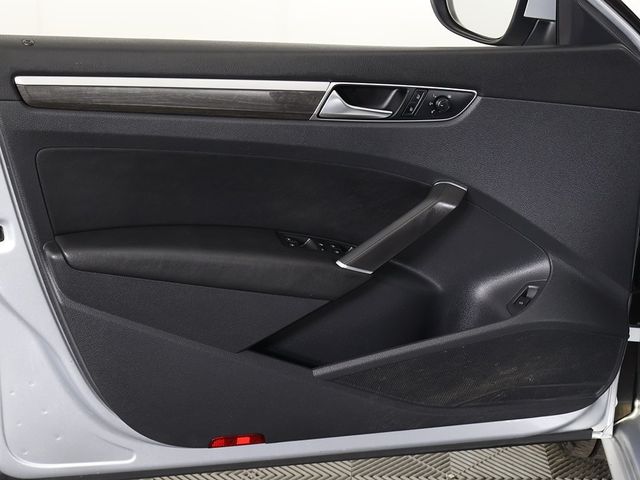 2018 Volkswagen Passat 2.0T SE Automatic - 22899100 - 22