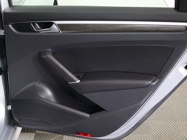 2018 Volkswagen Passat 2.0T SE Automatic - 22899100 - 25