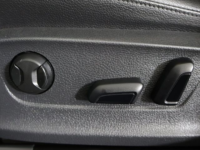 2018 Volkswagen Passat 2.0T SE Automatic - 22899100 - 32