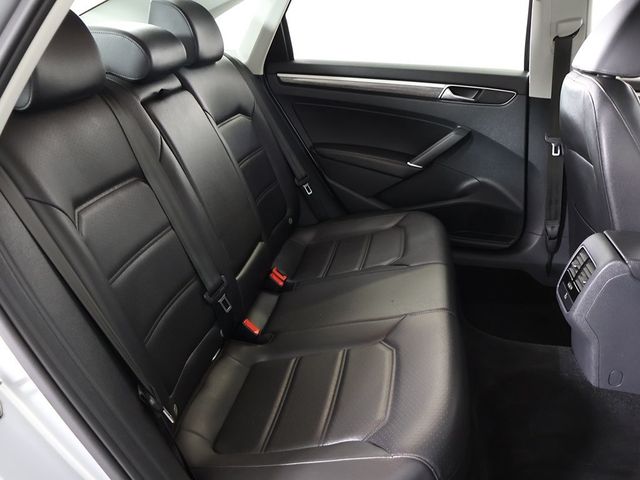 2018 Volkswagen Passat 2.0T SE Automatic - 22899100 - 34