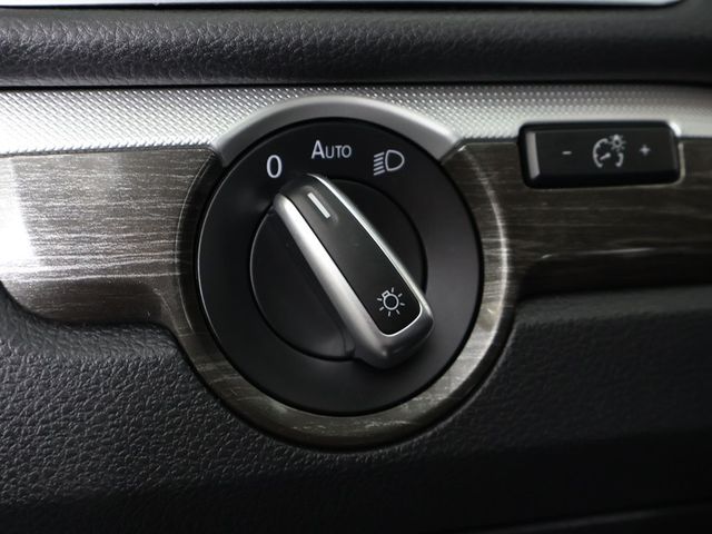 2018 Volkswagen Passat 2.0T SE Automatic - 22899100 - 38