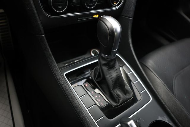 2018 Volkswagen Passat R-Line Automatic - 22939257 - 10