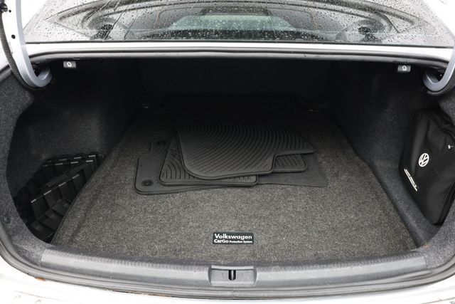 2018 Volkswagen Passat R-Line Automatic - 22939257 - 14