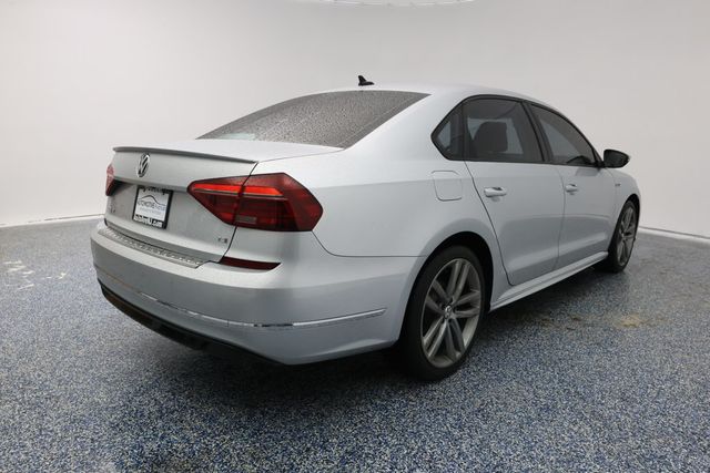 2018 Volkswagen Passat R-Line Automatic - 22939257 - 2