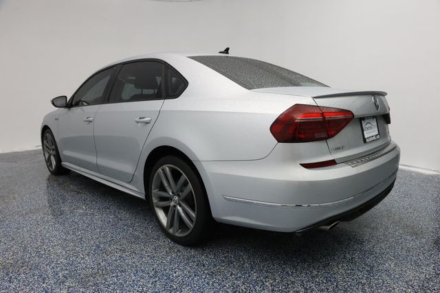2018 Volkswagen Passat R-Line Automatic - 22939257 - 4