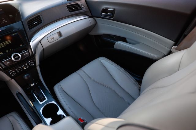 2019 Acura ILX Sedan w/Premium Pkg - 22932289 - 23