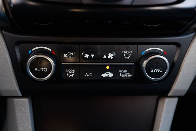 2019 Acura ILX Sedan w/Premium Pkg - 22932289 - 33
