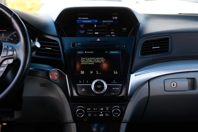 2019 Acura ILX Sedan w/Premium Pkg - 22932289 - 38