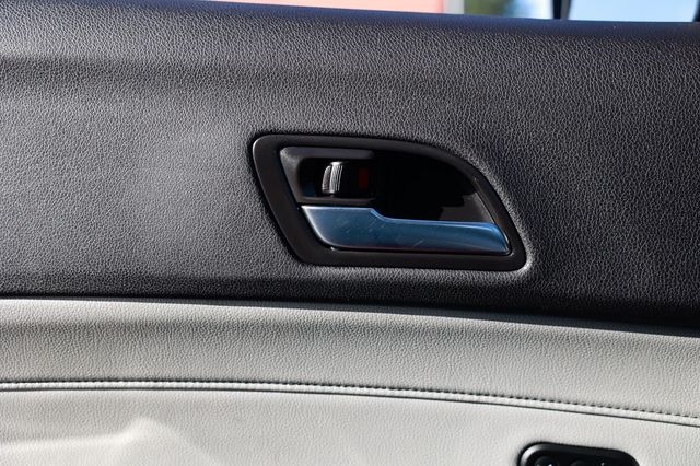 2019 Acura ILX Sedan w/Premium Pkg - 22932289 - 46