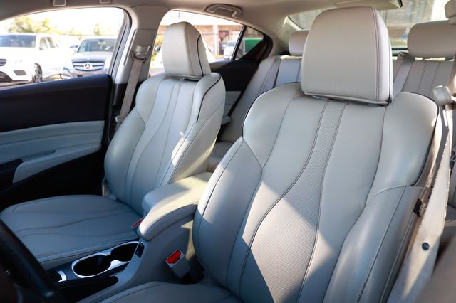 2019 Acura ILX Sedan w/Premium Pkg - 22932289 - 5