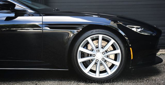2019 Aston Martin DB11 Volante - 22934663 - 18