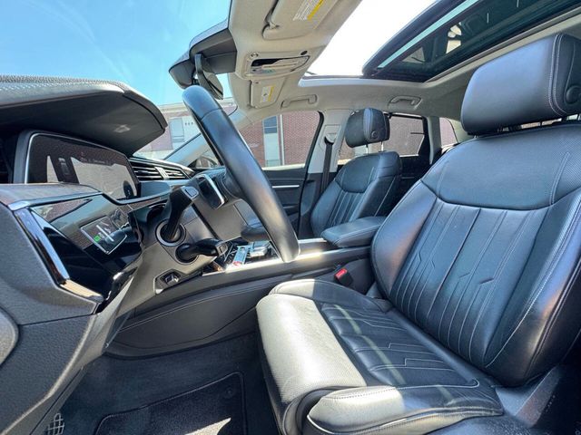 2019 Audi e-tron quattro Prestige AWD 4dr SUV - 22926414 - 10