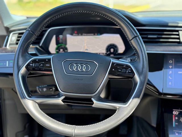 2019 Audi e-tron quattro Prestige AWD 4dr SUV - 22926414 - 12