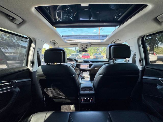 2019 Audi e-tron quattro Prestige AWD 4dr SUV - 22926414 - 16