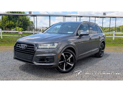 2019 Audi Q7 - WA1LAAF74KD049003
