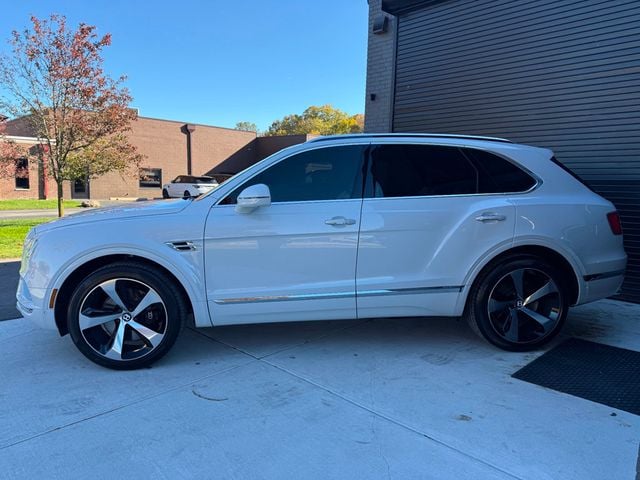 2019 Bentley Bentayga V8 AWD - 22936152 - 9