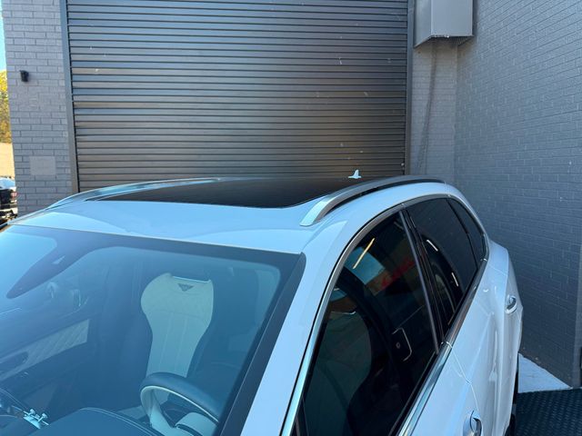 2019 Bentley Bentayga V8 AWD - 22936152 - 12