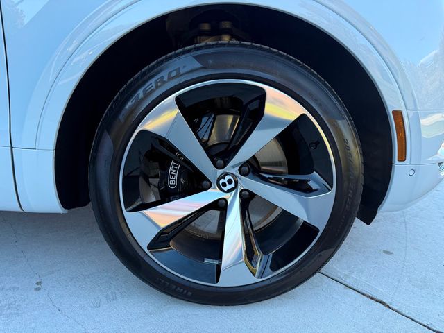 2019 Bentley Bentayga V8 AWD - 22936152 - 22