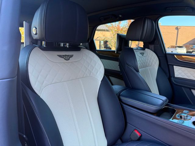 2019 Bentley Bentayga V8 AWD - 22936152 - 44