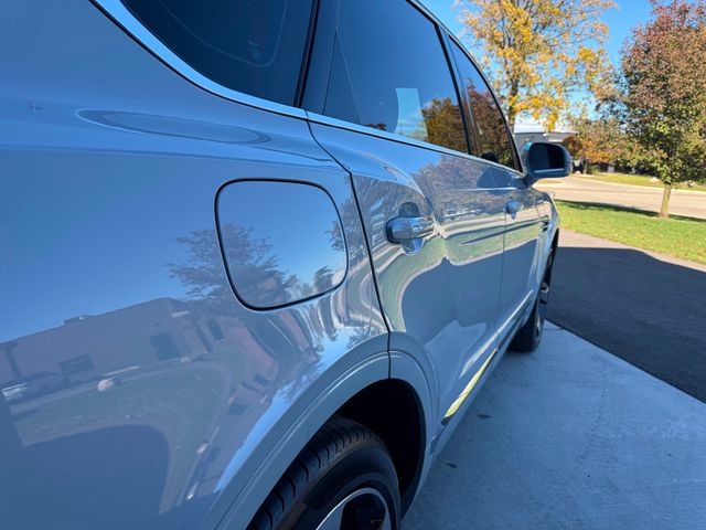 2019 Bentley Bentayga V8 AWD - 22936152 - 6