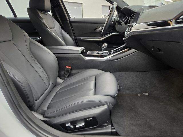2019 BMW 3 Series 330i - 22929939 - 13