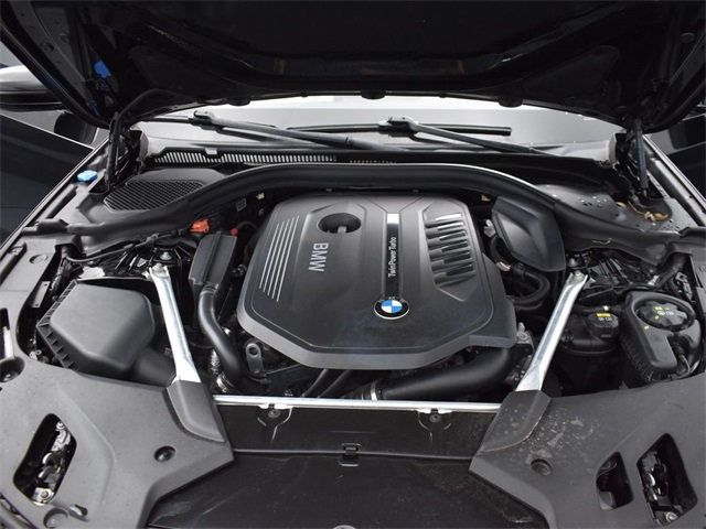 2019 BMW 5 Series 540i - 22788152 - 24