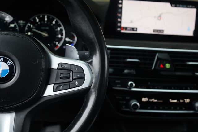 2019 BMW 5 Series M550i xDrive - 22935961 - 27