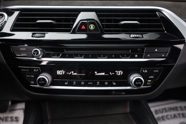 2019 BMW 5 Series M550i xDrive - 22935961 - 32