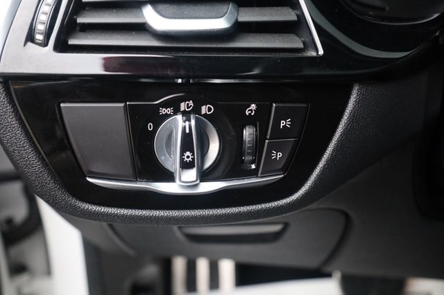 2019 BMW 5 Series M550i xDrive - 22935961 - 36