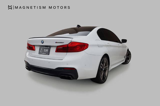 2019 BMW 5 Series M550i xDrive - 22935961 - 4