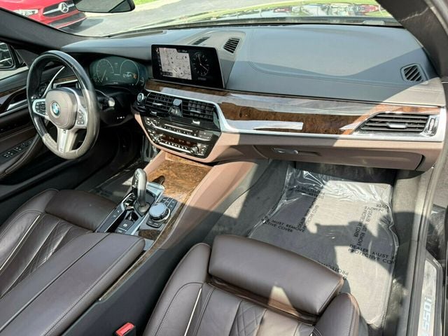 2019 BMW 5 Series M550i xDrive - 22892450 - 10