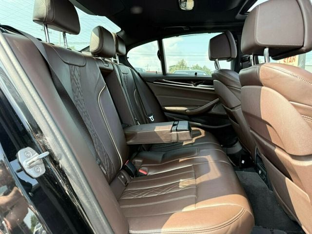 2019 BMW 5 Series M550i xDrive - 22892450 - 19