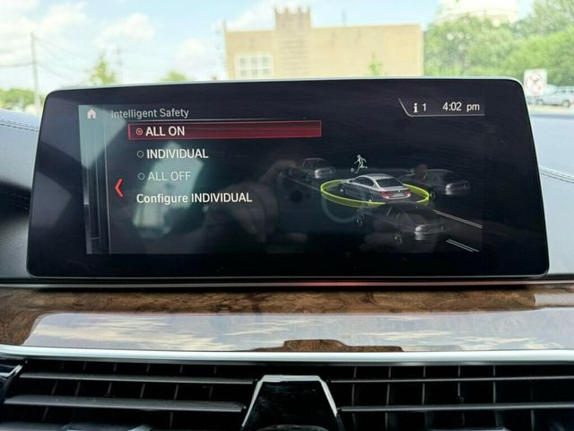 2019 BMW 5 Series M550i xDrive - 22892450 - 30