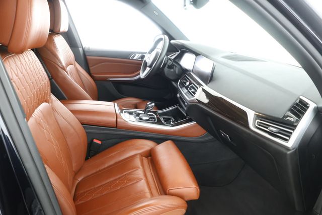 2019 BMW X5 xDrive40i SAV with M Sport & Executive Pkgs and Vernasca Leather - 22931386 - 23