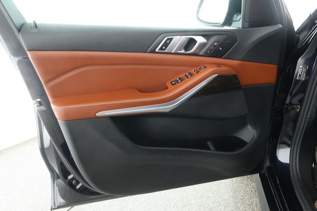 2019 BMW X5 xDrive40i SAV with M Sport & Executive Pkgs and Vernasca Leather - 22931386 - 8