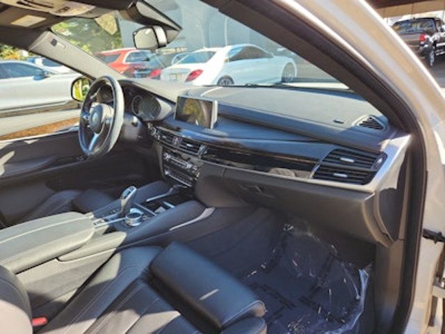 2019 BMW X6 xDrive35i SAC w/ M Sport, Premium & Driving Assistance Plus Pkgs - 22934615 - 11