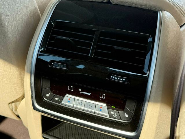 2019 BMW X7 xDrive40i Sports Activity Vehicle - 22872666 - 30