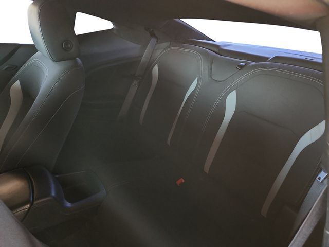 2019 Chevrolet Camaro 2dr Coupe 1LT with Upgraded Engine & Wheels and RS Package - 22935244 - 9
