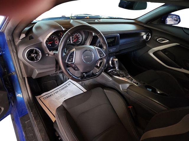2019 Chevrolet Camaro 2dr Coupe 1LT with Upgraded Engine & Wheels and RS Package - 22935244 - 13
