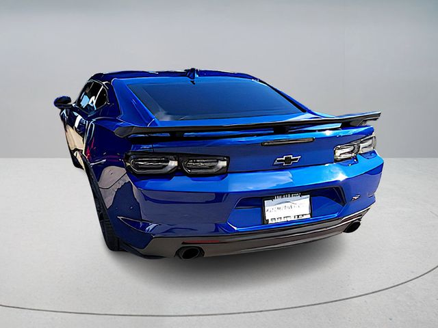 2019 Chevrolet Camaro 2dr Coupe 1LT with Upgraded Engine & Wheels and RS Package - 22935244 - 3