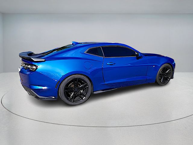 2019 Chevrolet Camaro 2dr Coupe 1LT with Upgraded Engine & Wheels and RS Package - 22935244 - 5