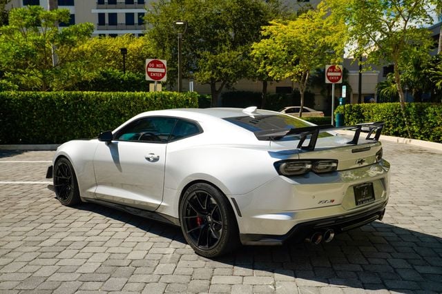 2019 Chevrolet Camaro 2dr Coupe ZL1 - 22932982 - 19