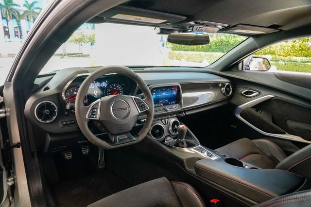2019 Chevrolet Camaro 2dr Coupe ZL1 - 22932982 - 2