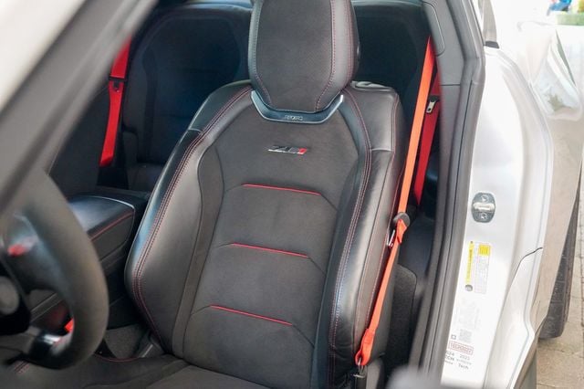 2019 Chevrolet Camaro 2dr Coupe ZL1 - 22932982 - 53