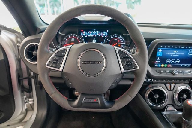 2019 Chevrolet Camaro 2dr Coupe ZL1 - 22932982 - 58